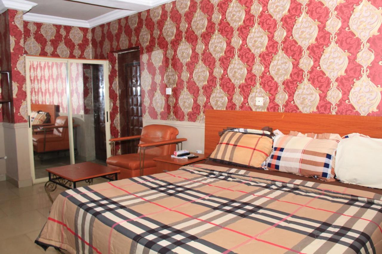 Aliayabiagba Aquatic Suites & Apartments מראה חיצוני תמונה