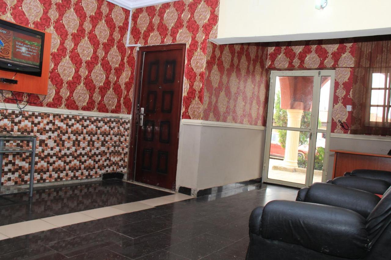 Aliayabiagba Aquatic Suites & Apartments מראה חיצוני תמונה