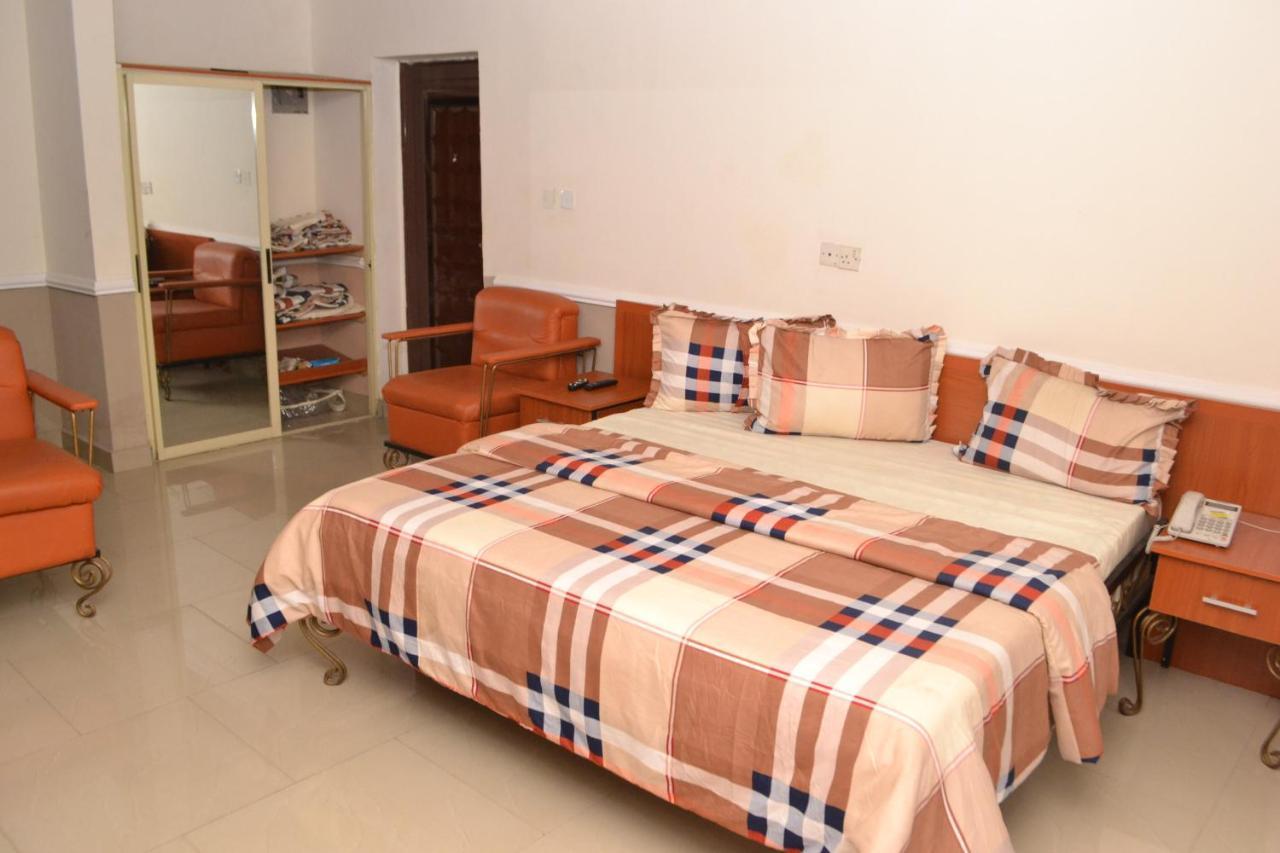 Aliayabiagba Aquatic Suites & Apartments מראה חיצוני תמונה